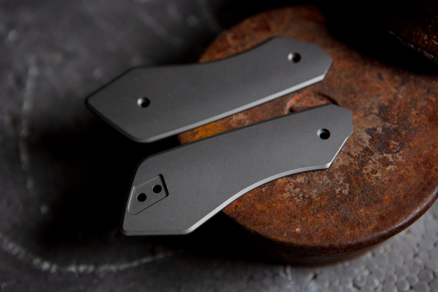 DeVille Stonewashed Ti Scales